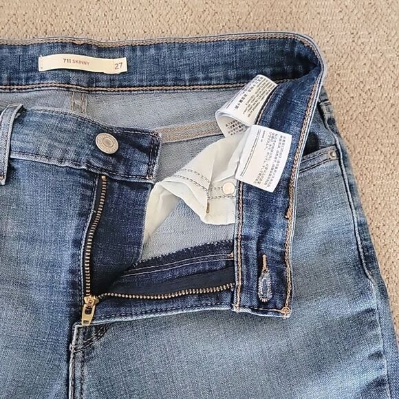 Levi's 711 Skinny Distressed Cuffed Frayed Hem Jeans - Size 27 - Picture 9 of 14